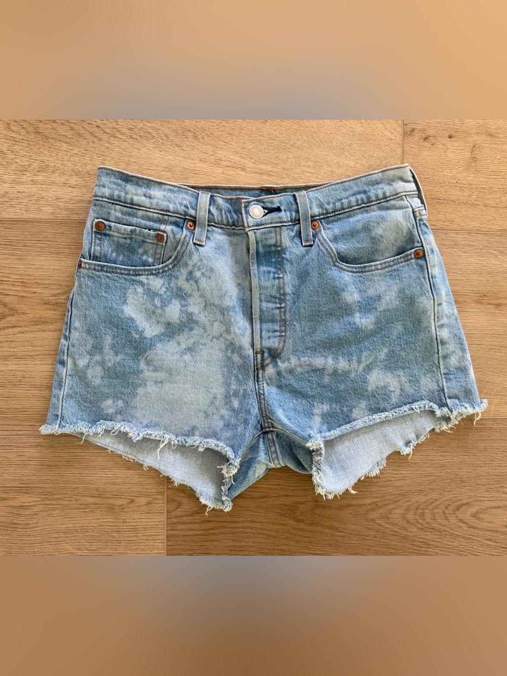 Levi’s 501 Original High Rise Denim Shorts W28 Cloud Wash